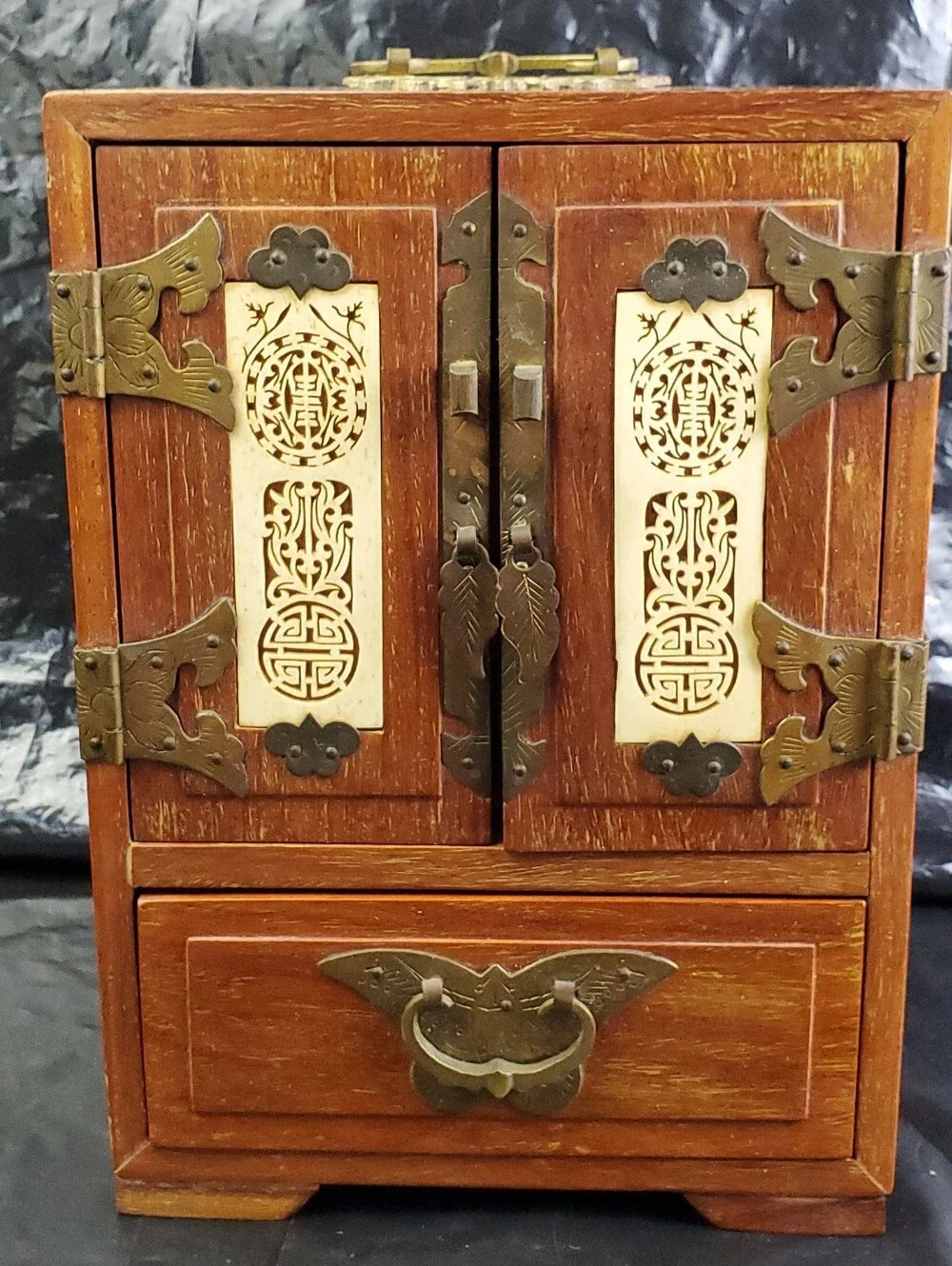 Oriental Asian Vintage Wooden Ornate Decorative Brass Accents Jewelry Box - GUC